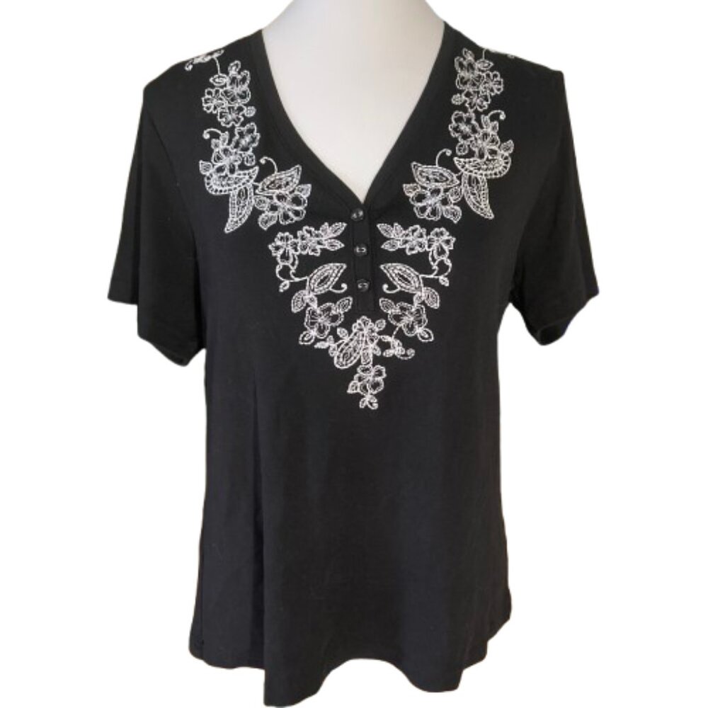 Karen Scott Women's V-Neck Black Cotton Tee Short Sleeves Embellished, sz. Large - Picture 1 of 9